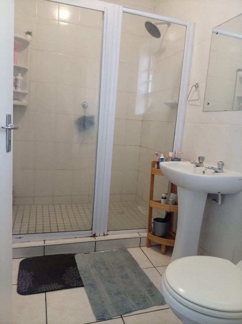 2 Bedroom Property for Sale in Cambridge Eastern Cape